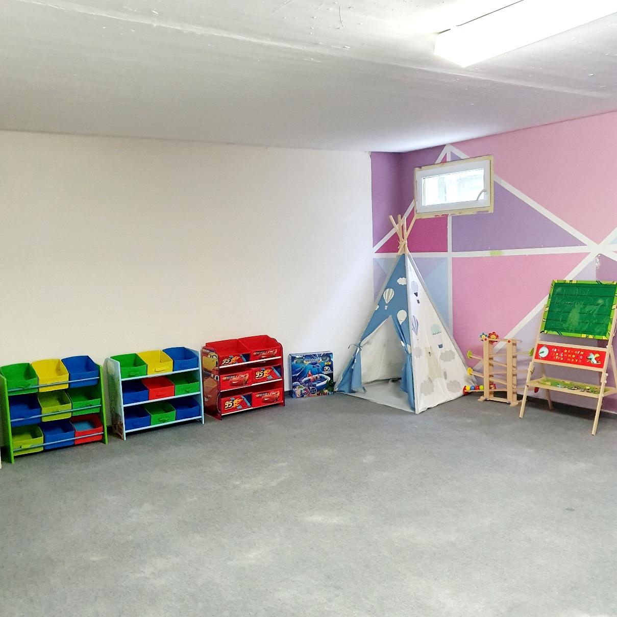 Une jolie salle de jeu pour les enfants!